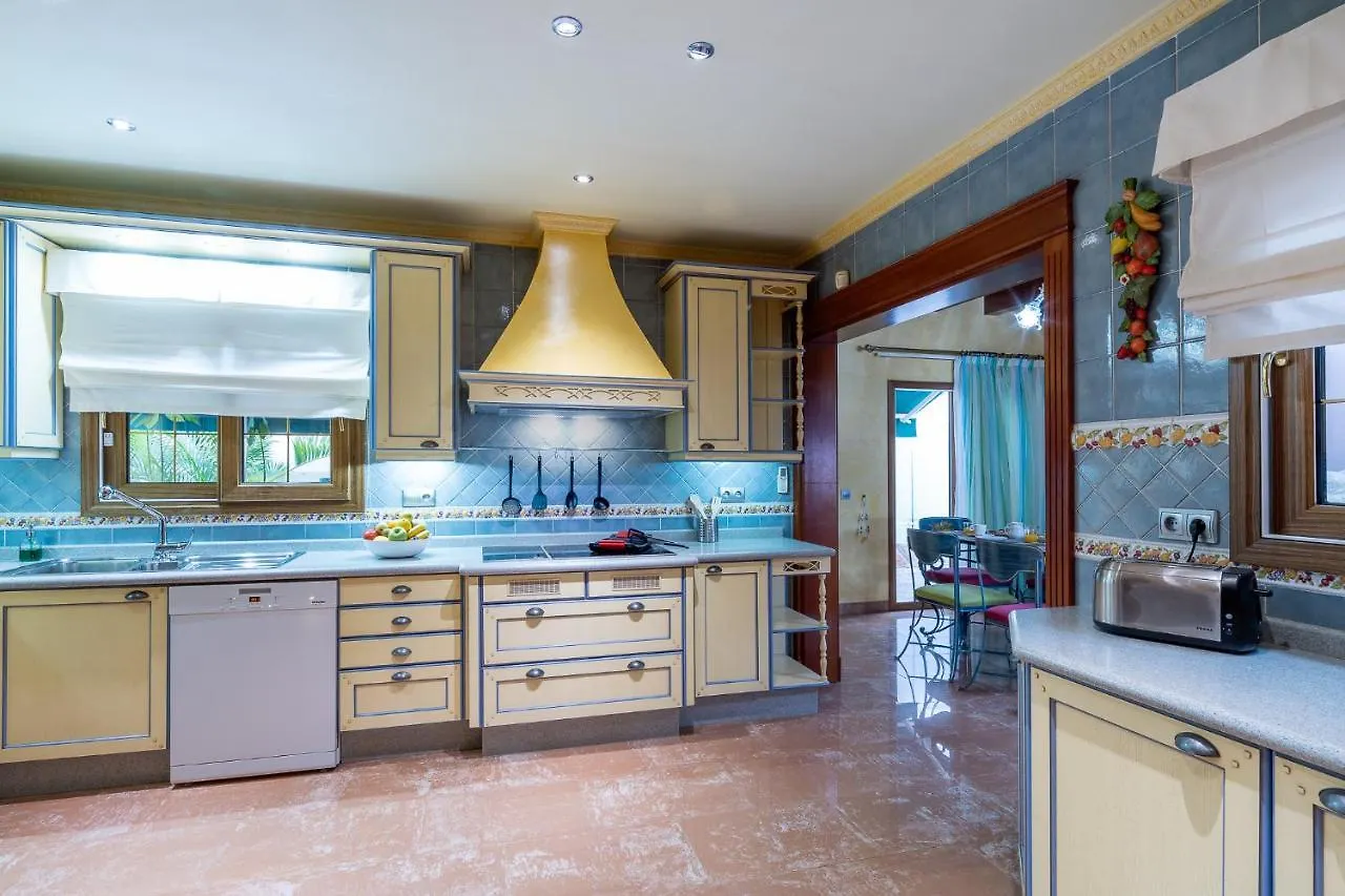 Villa Dalara Maspalomas, Private Pool And Jacuzzi Spain